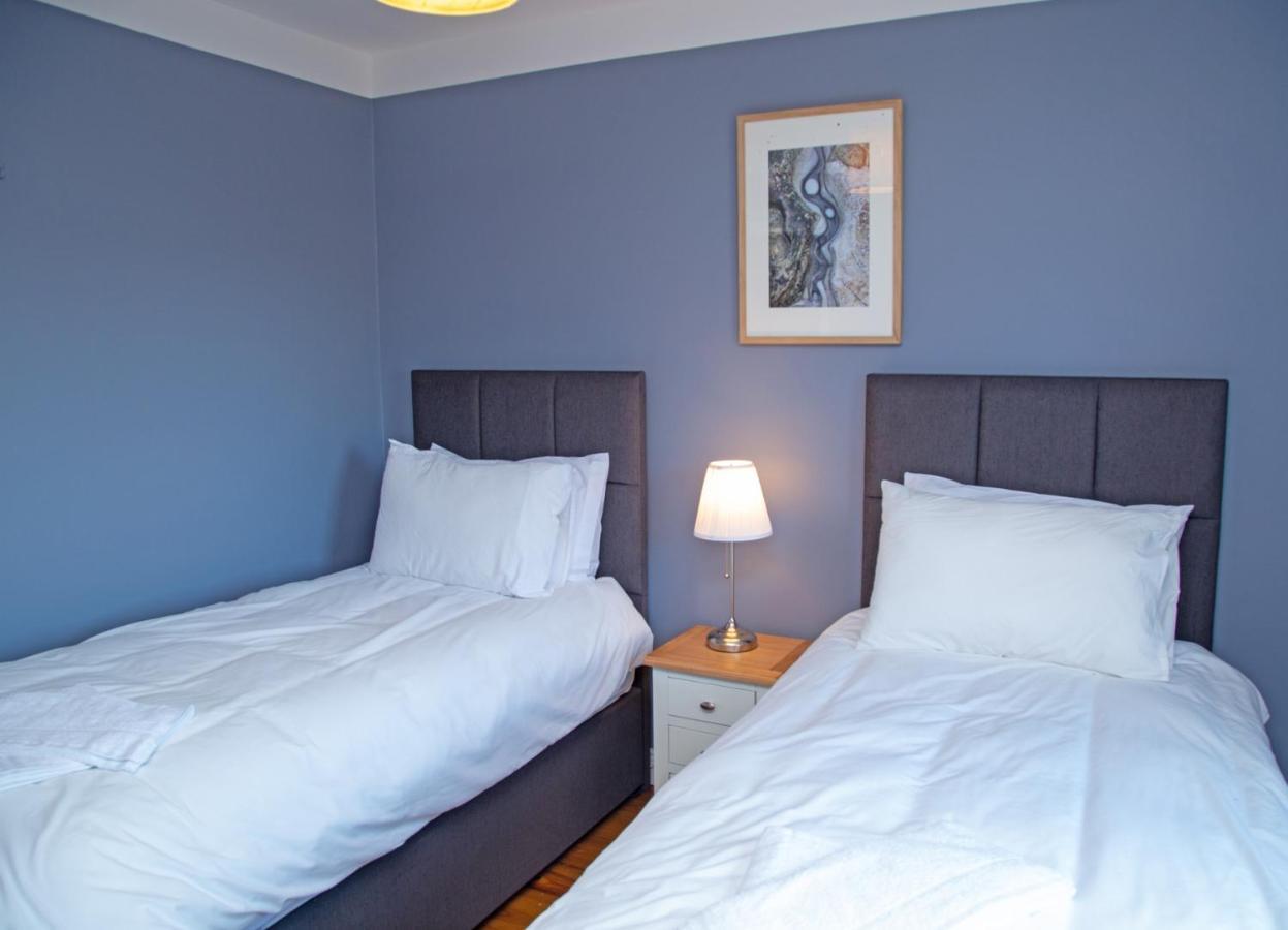 Dingle Town Holiday Home By Trident Holiday Homes Exterior photo